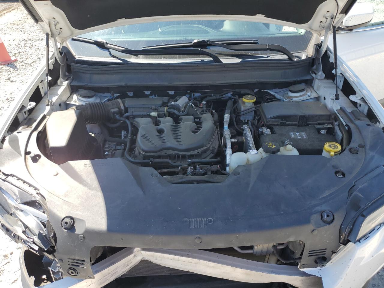 2019 Jeep Cherokee Latitude Plus VIN: 1C4PJMLX4KD252308 Lot: 43323061