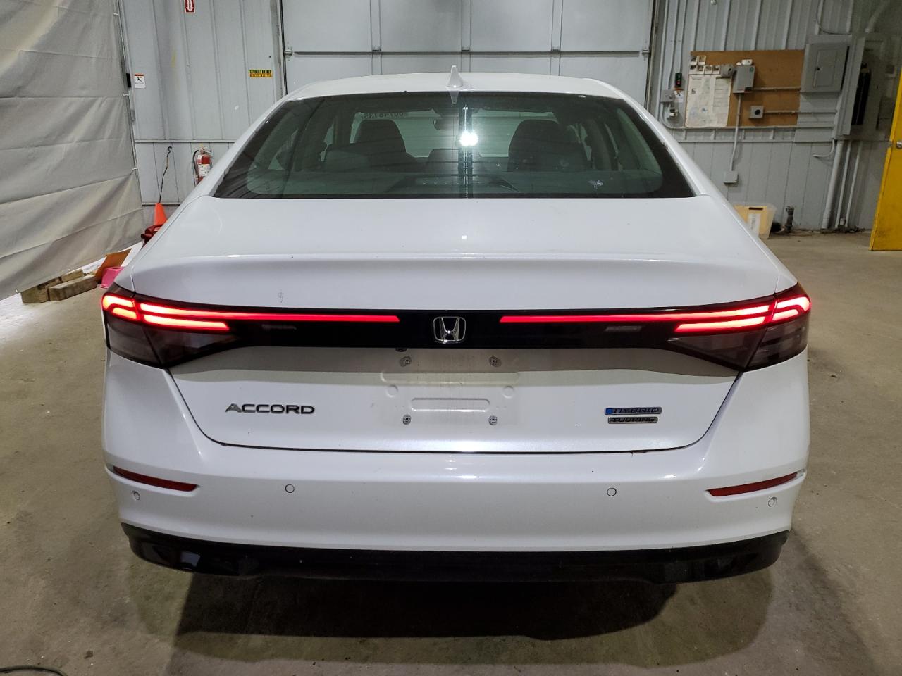 2024 Honda Accord Touring Hybrid VIN: 1HGCY2F86RA051798 Lot: 80748135