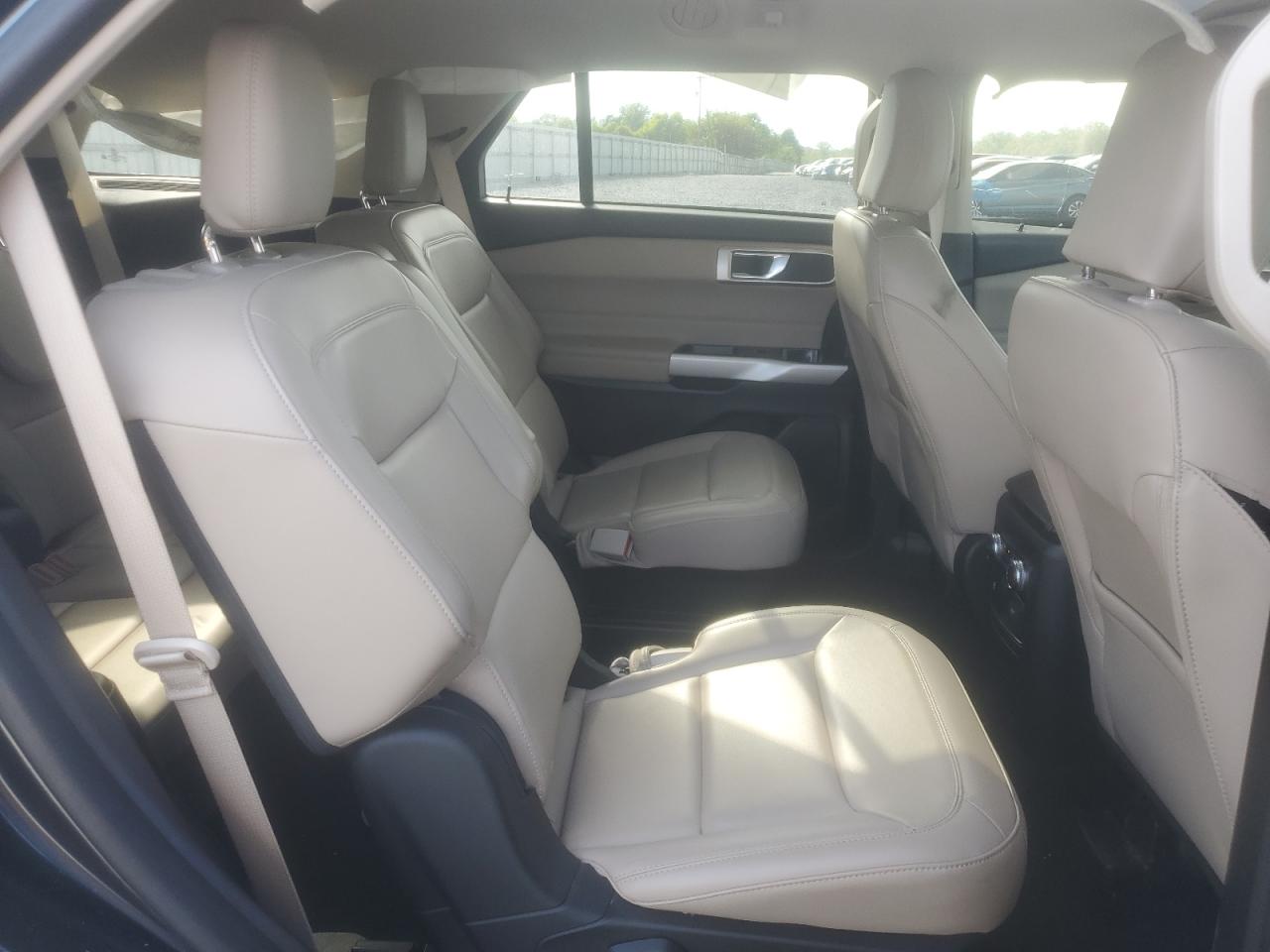 2022 Ford Explorer Xlt VIN: 1FMSK7DH7NGA35799 Lot: 83928145