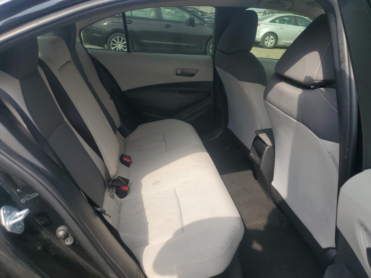 2022 Toyota Corolla Le VIN: JTDEAMDE0NJ043660 Lot: 71100905