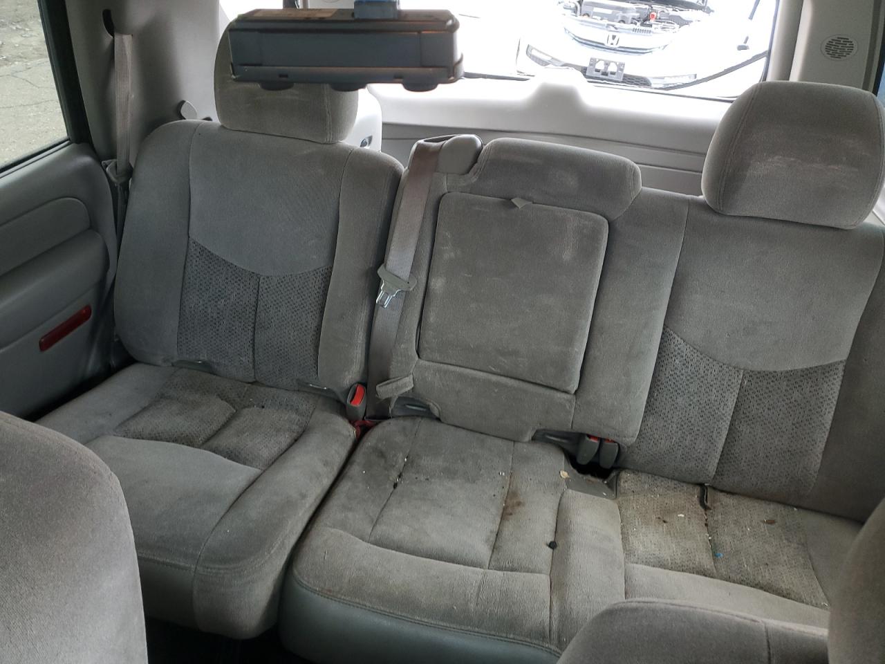 2004 Chevrolet Tahoe C1500 VIN: 1GNEC13V24R299221 Lot: 81276245