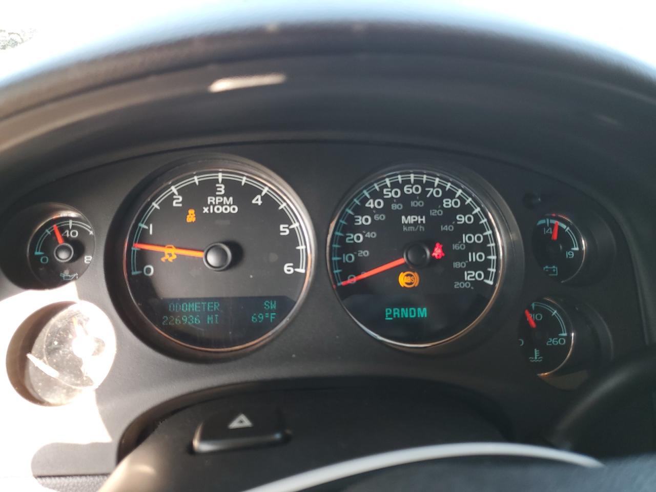 2012 Chevrolet Suburban C1500 Lt VIN: 1GNSCJE04CR315325 Lot: 81784645