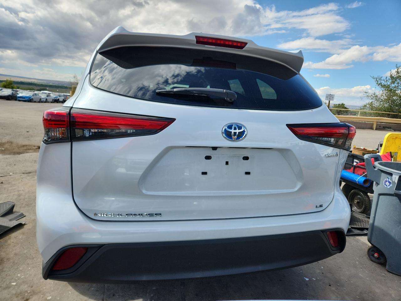 2023 Toyota Highlander Hybrid Le VIN: 5TDZARAH2PS022120 Lot: 84064675