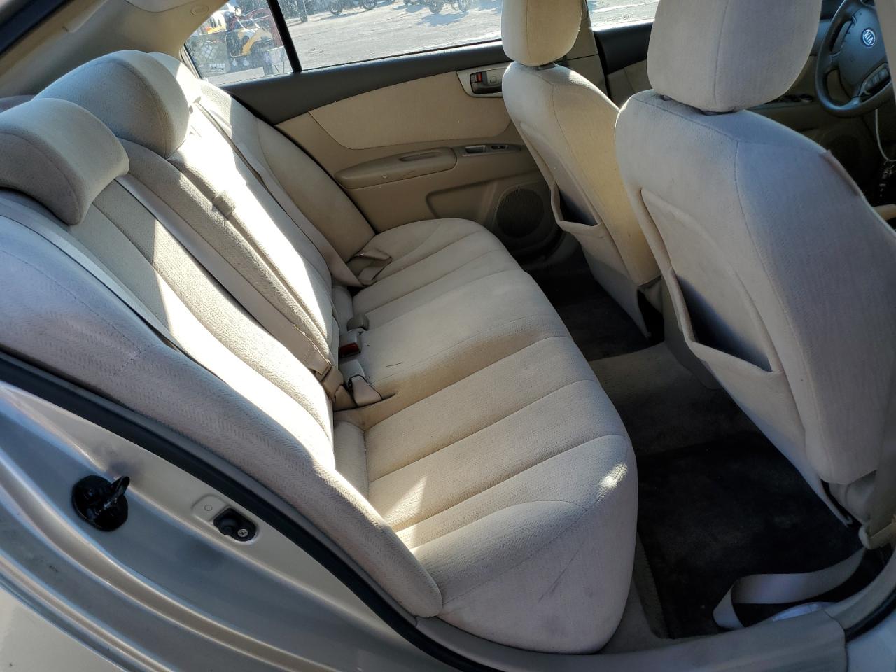 2006 Kia Optima Lx VIN: KNAGE123365027151 Lot: 84445925