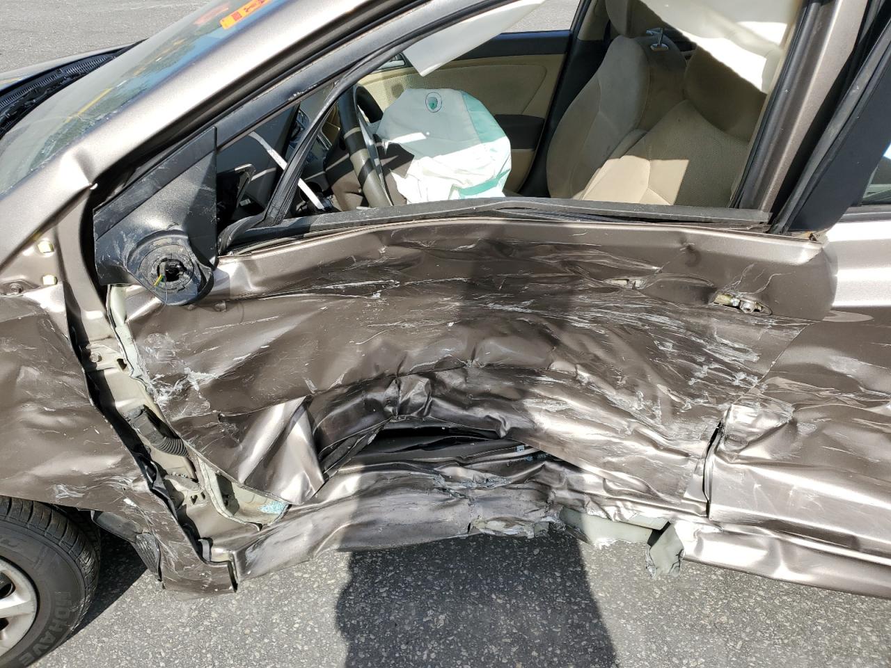 2013 Hyundai Accent Gls VIN: KMHCT4AE0DU454586 Lot: 71868465