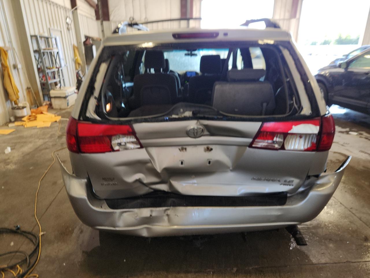 2005 Toyota Sienna Le VIN: 5TDBA23C75S043164 Lot: 71073695