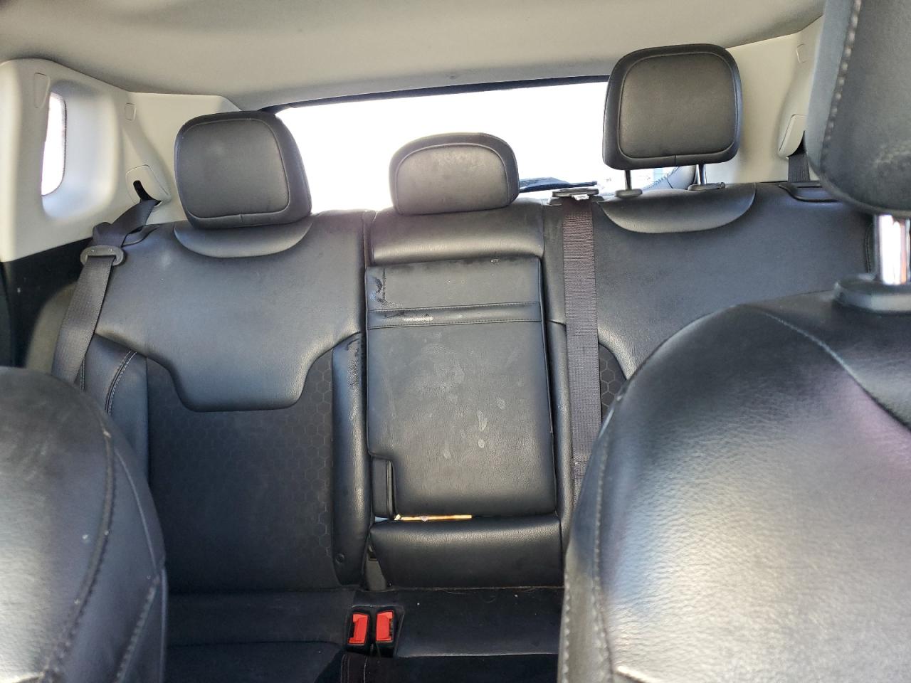 2018 Jeep Compass Latitude VIN: 3C4NJDBB7JT483368 Lot: 84019705