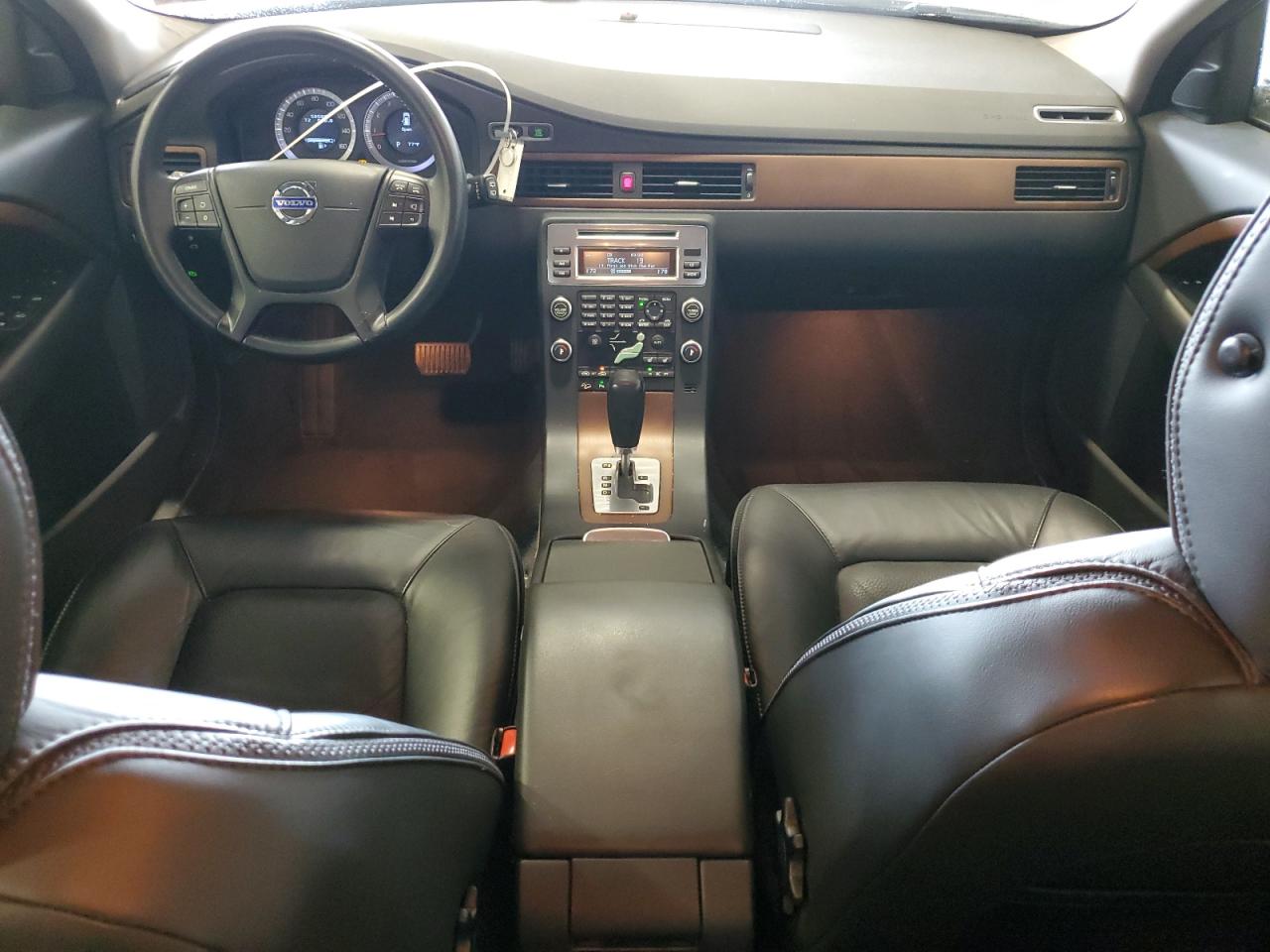 2010 Volvo Xc70 3.2 VIN: YV4960BZ5A1079725 Lot: 84630475