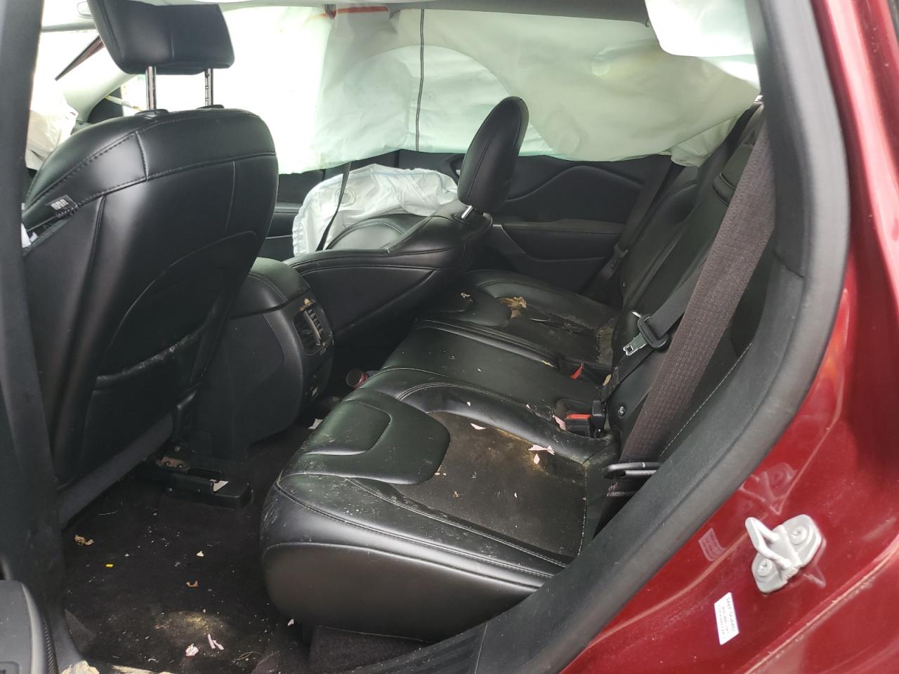 2019 Jeep Cherokee Latitude Plus VIN: 1C4PJLLB8KD176218 Lot: 84153365