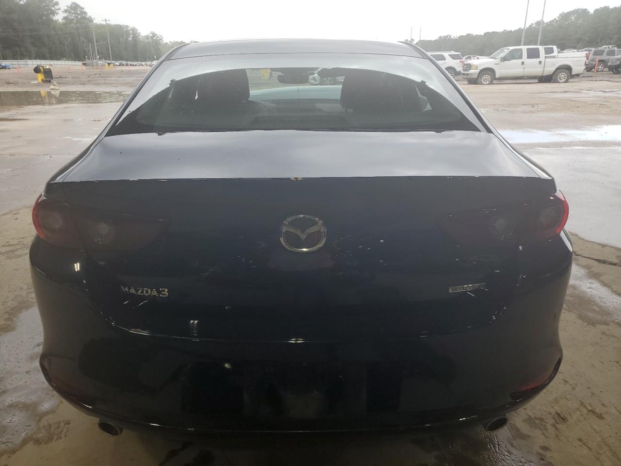 2022 Mazda 3 Preferred VIN: 3MZBPACL8NM300385 Lot: 84177965