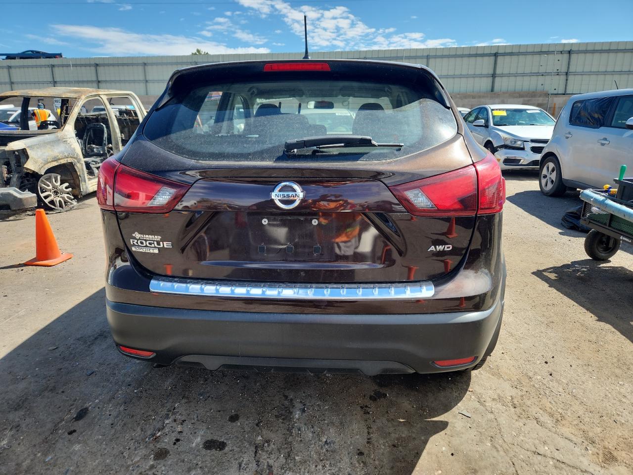 2017 Nissan Rogue Sport S VIN: JN1BJ1CR9HW108618 Lot: 83964995