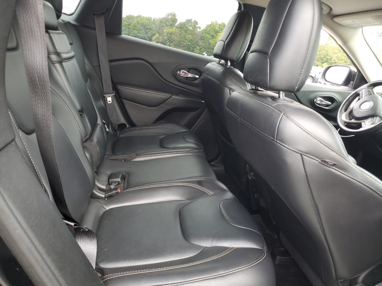 2017 Jeep Cherokee Limited VIN: 1C4PJLDB5HW523077 Lot: 81702535