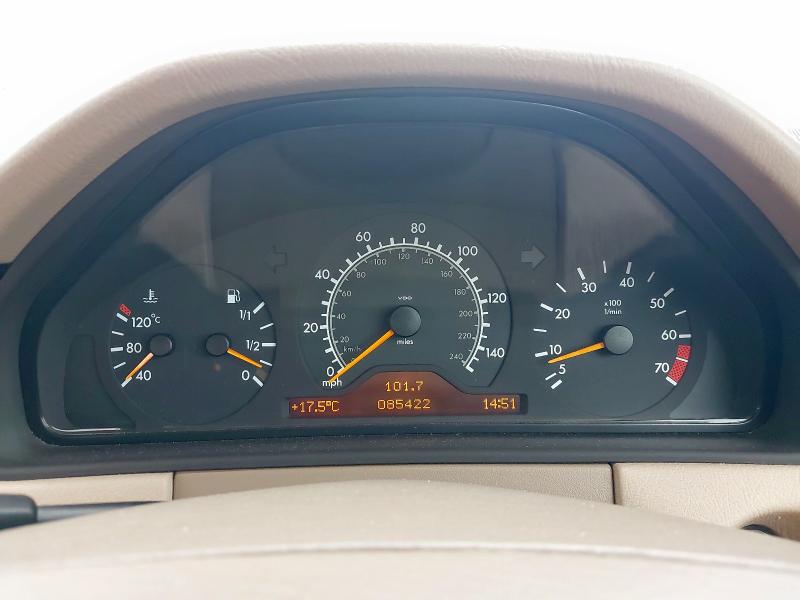 1998 MERCEDES E240 ELEGANCE AUTO 