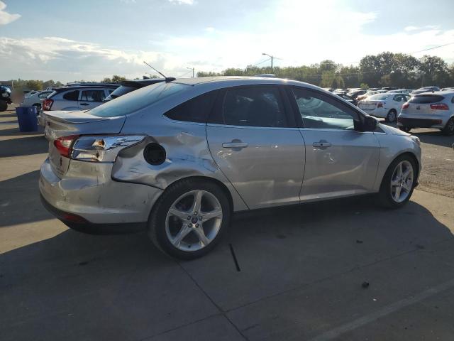  FORD FOCUS 2012 Srebrny