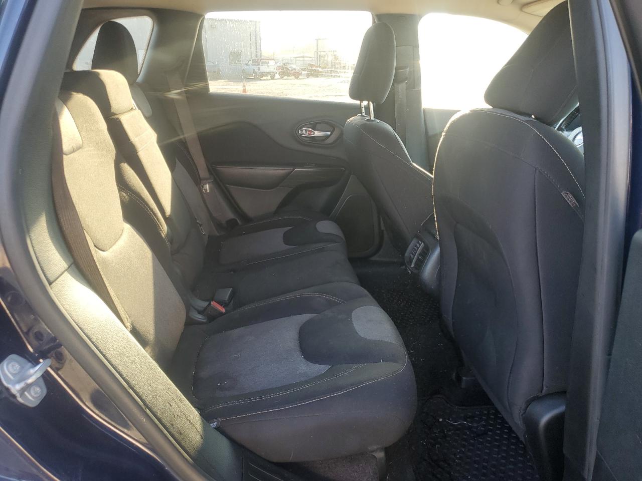 2016 Jeep Cherokee Sport VIN: 1C4PJMAS6GW277438 Lot: 81870205