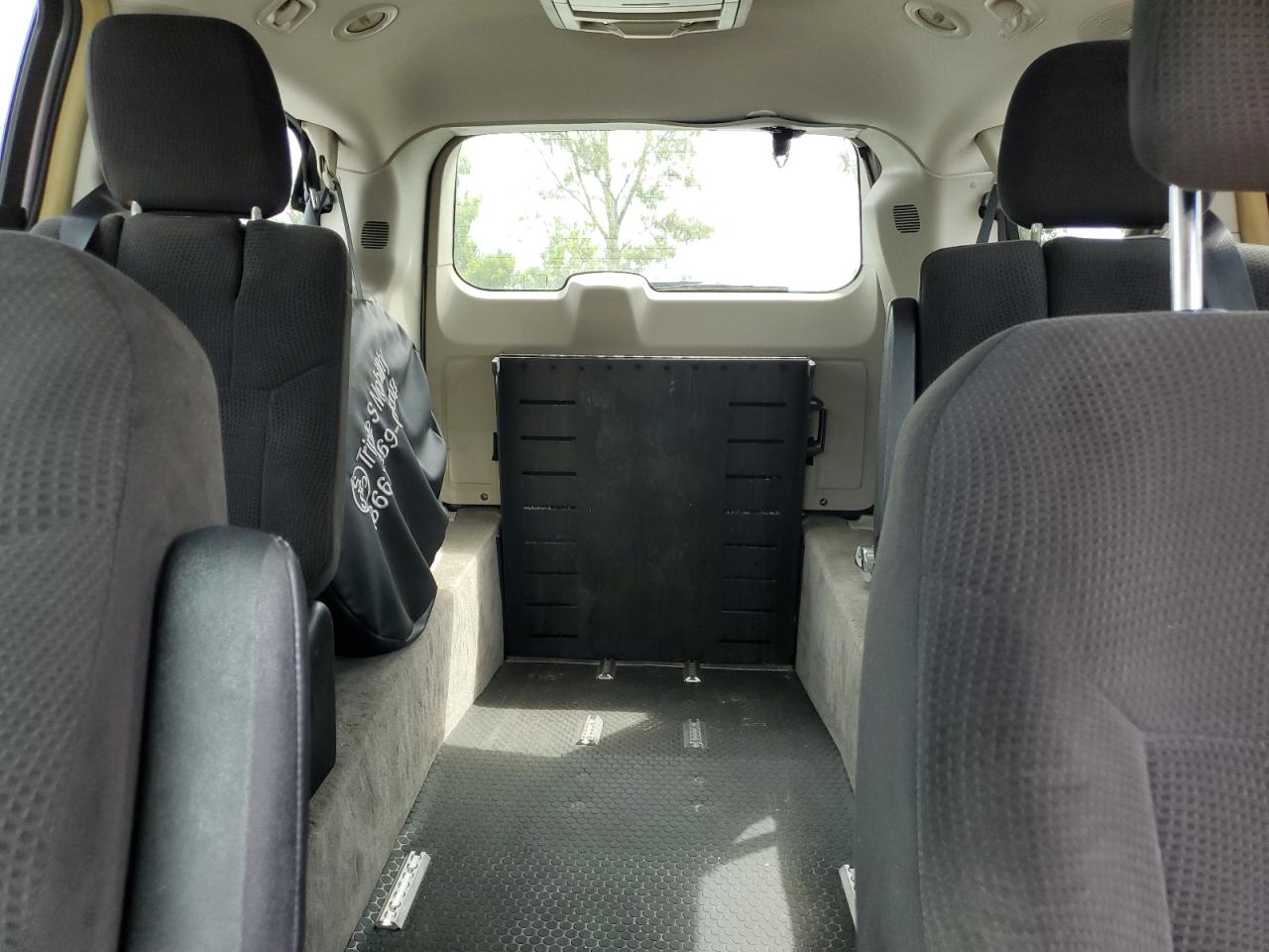 2013 Dodge Grand Caravan Crew VIN: 2C4RDGDG0DR549219 Lot: 81151825