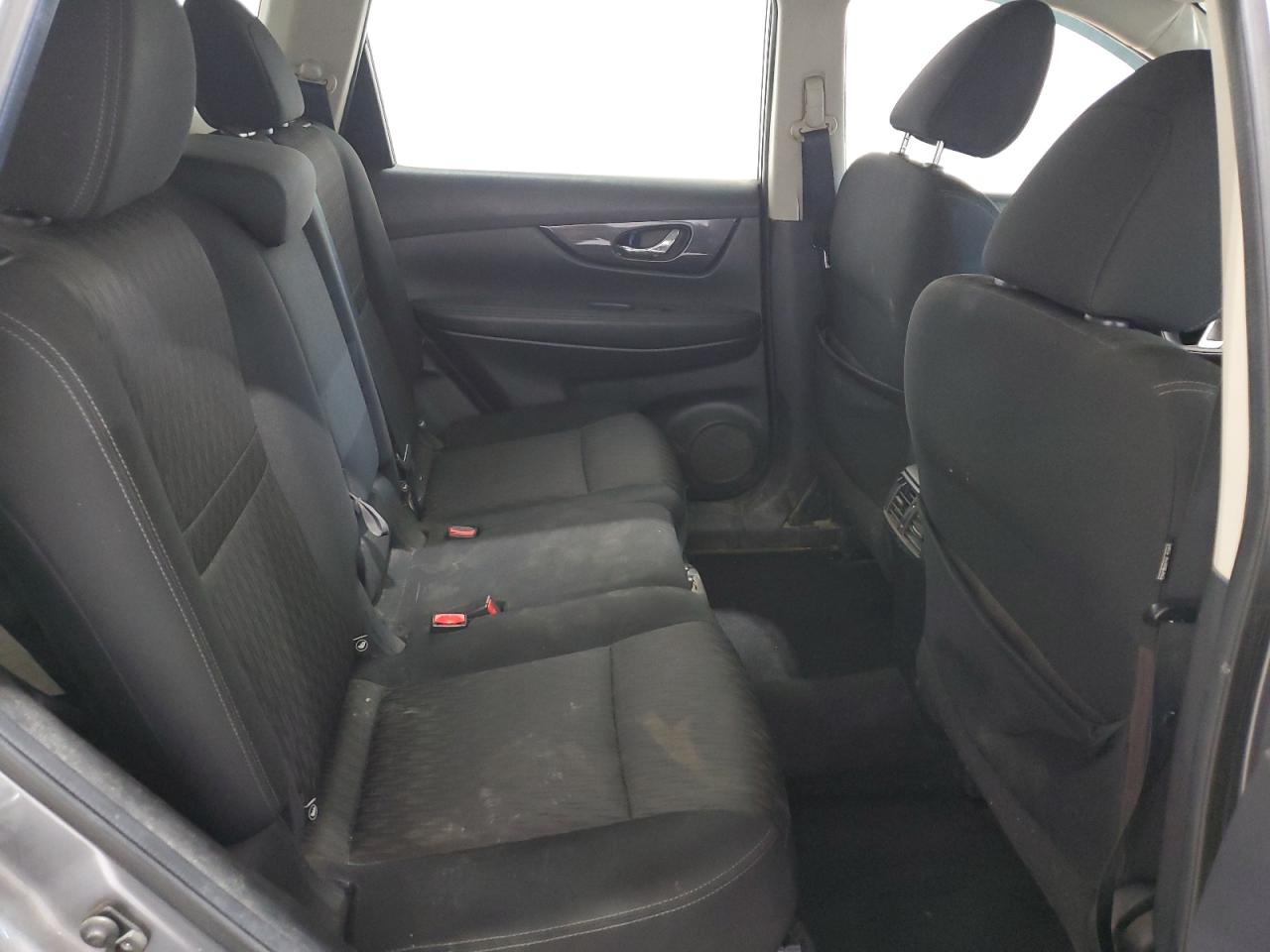 2017 Nissan Rogue S VIN: KNMAT2MV5HP524597 Lot: 71701155