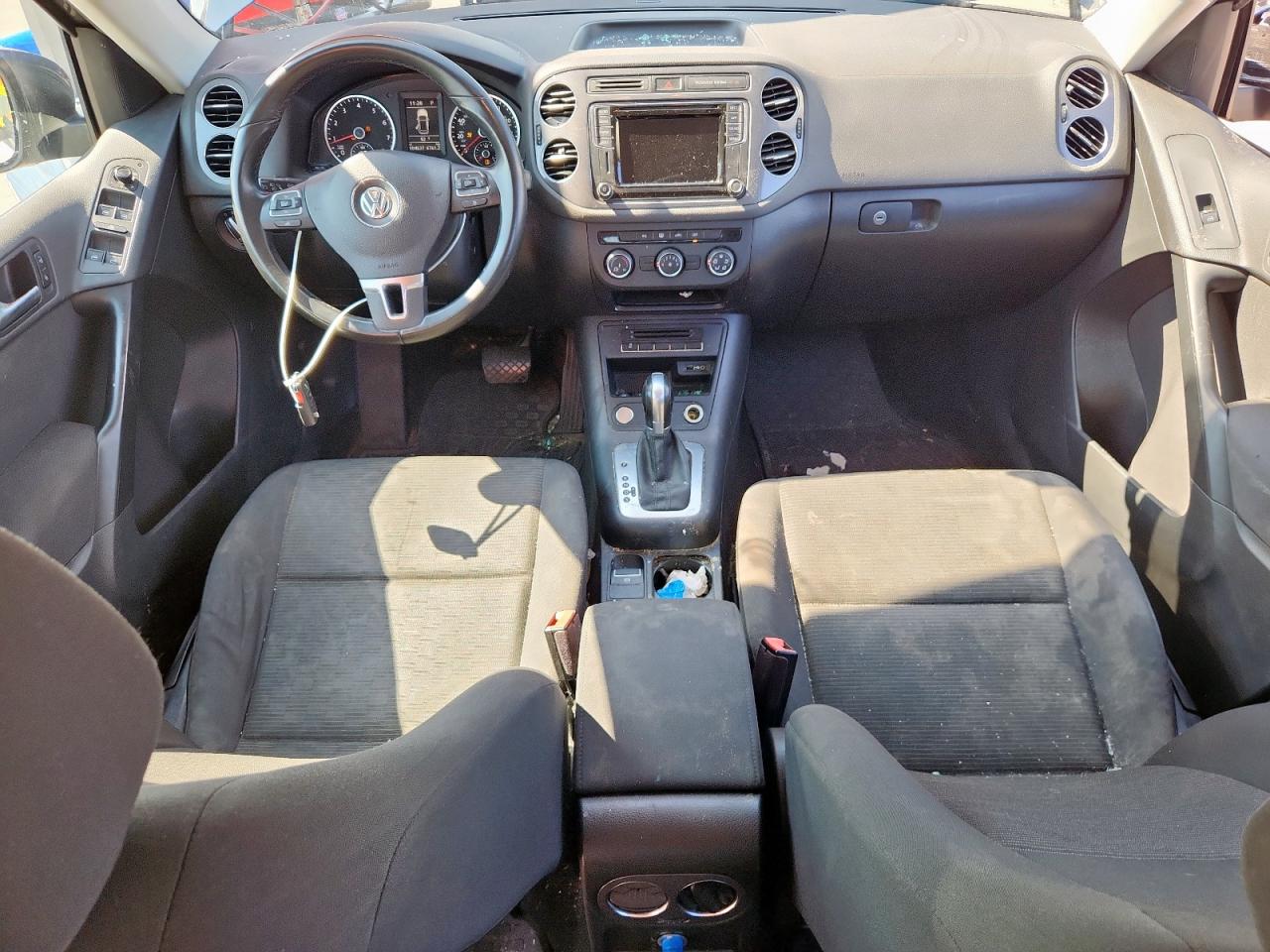 2018 Volkswagen Tiguan Limited VIN: WVGAV7AX5JK004752 Lot: 70204025