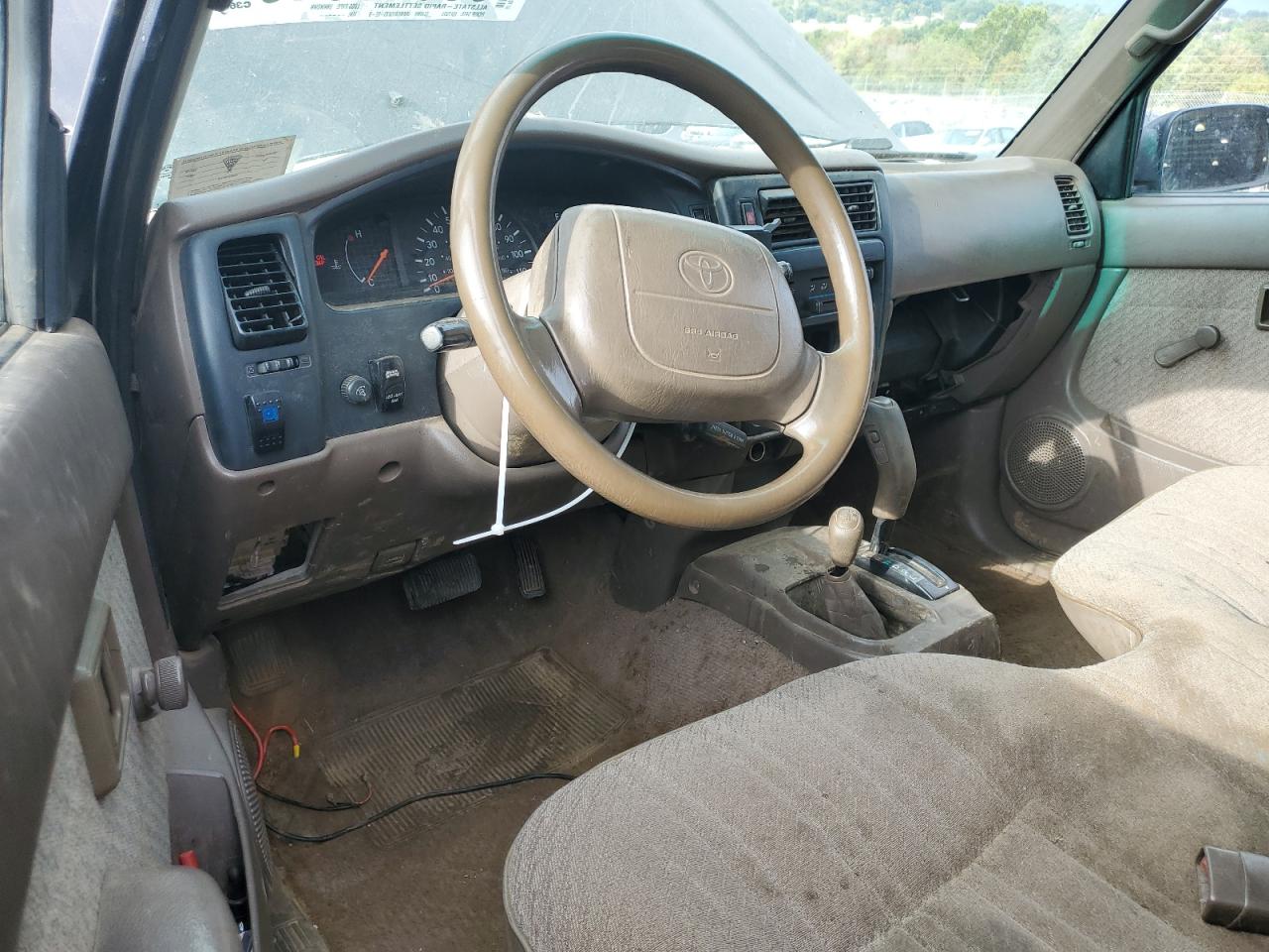 1997 Toyota Tacoma VIN: 4TAPM62N4VZ322735 Lot: 80819045