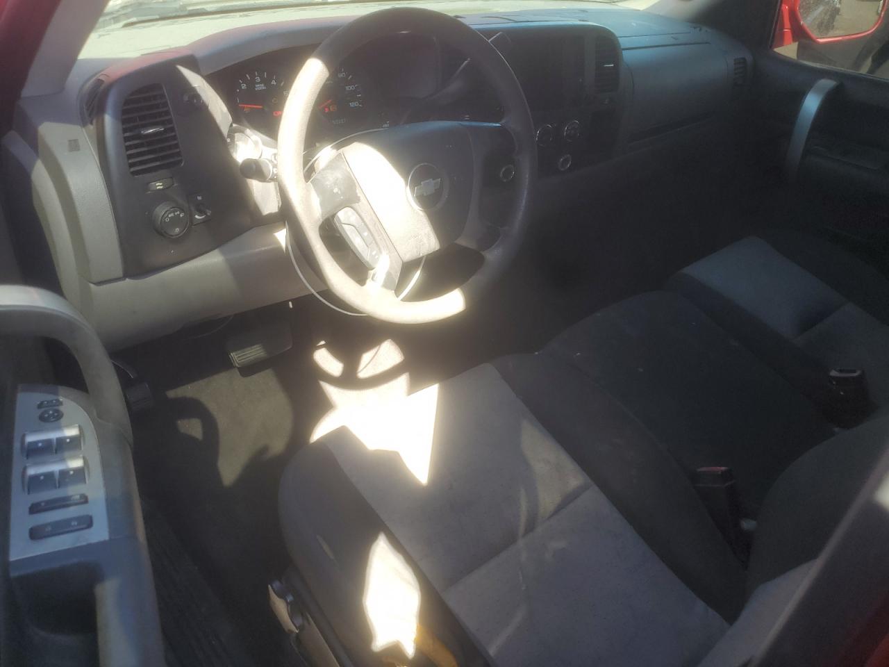 2008 Chevrolet Silverado C1500 VIN: 2GCEC13C181140115 Lot: 84630155