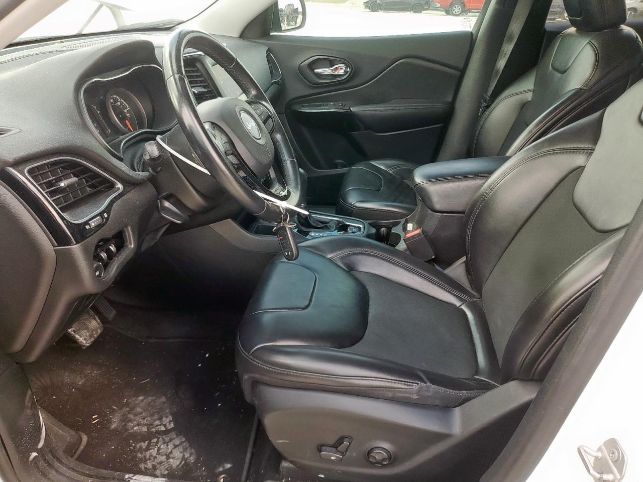 2019 Jeep Cherokee Latitude Plus VIN: 1C4PJLLN7KD376811 Lot: 71812785