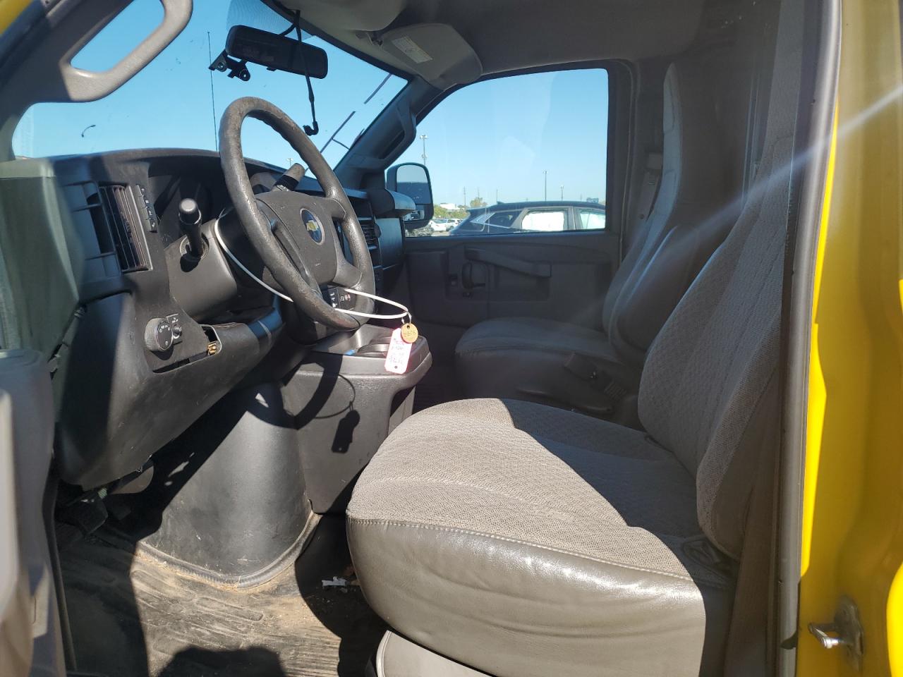 2020 Chevrolet Express G2500 VIN: 1GCWGAFP8L1158276 Lot: 71567775