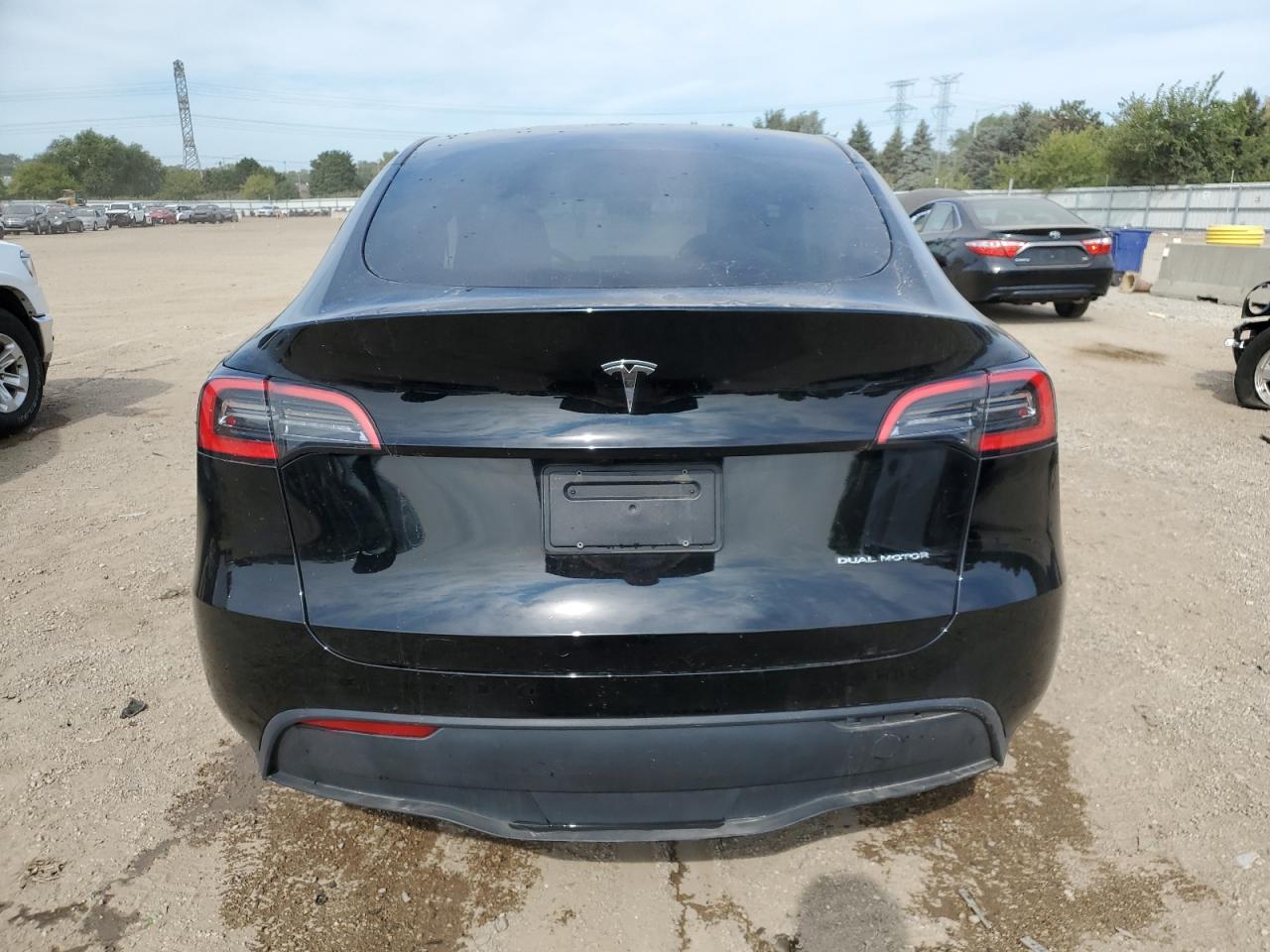 2023 Tesla Model Y VIN: 7SAYGDEE4PA167337 Lot: 71100565