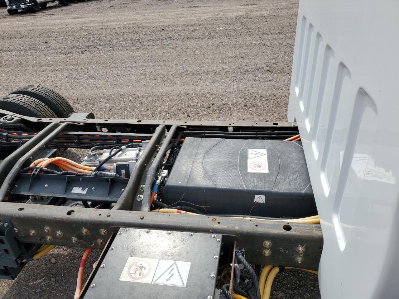 2022 Chevrolet Express G4500 VIN: 1HA6GUB79NN008742 Lot: 71115485