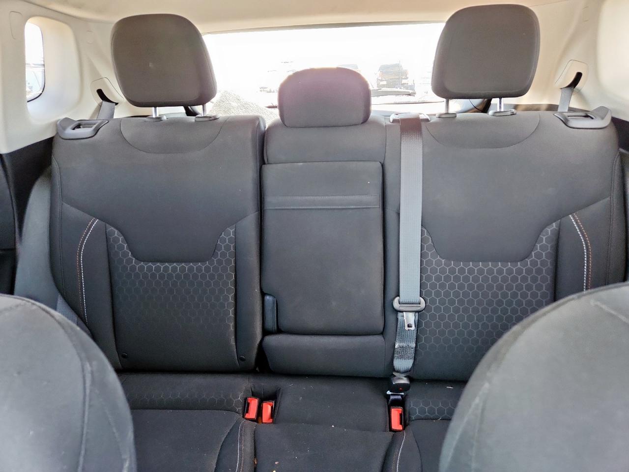 2018 Jeep Compass Sport VIN: 3C4NJCAB7JT500049 Lot: 83854195