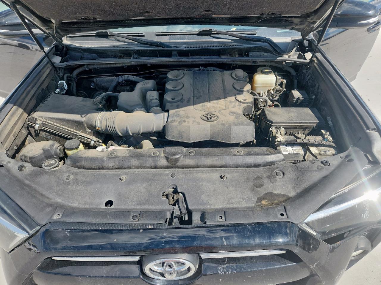 2020 Toyota 4Runner Sr5/Sr5 Premium VIN: JTEBU5JR6L5787210 Lot: 81820535