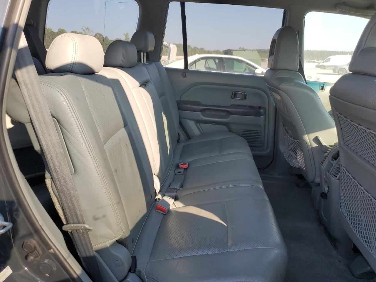 2003 Honda Pilot Exl VIN: 2HKYF18523H608391 Lot: 83801175