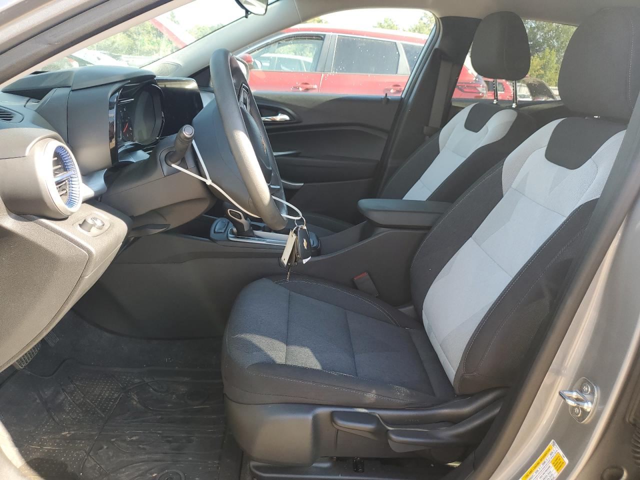 2024 Chevrolet Trax Ls VIN: KL77LFE2XRC102868 Lot: 80642395