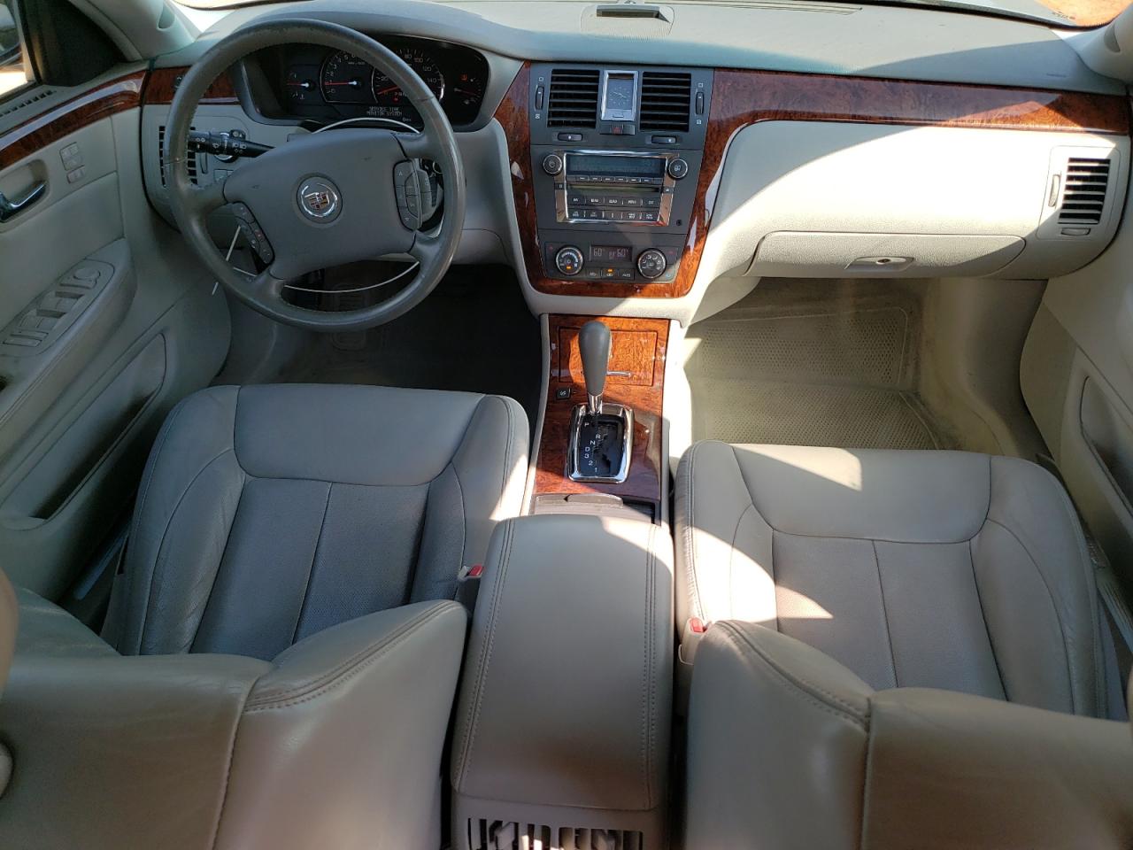2007 Cadillac Dts VIN: 1G6KD57Y67U172190 Lot: 81622895