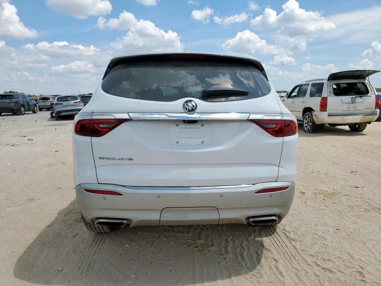 2022 Buick Enclave Premium VIN: 5GAERCKW3NJ134454 Lot: 81011195
