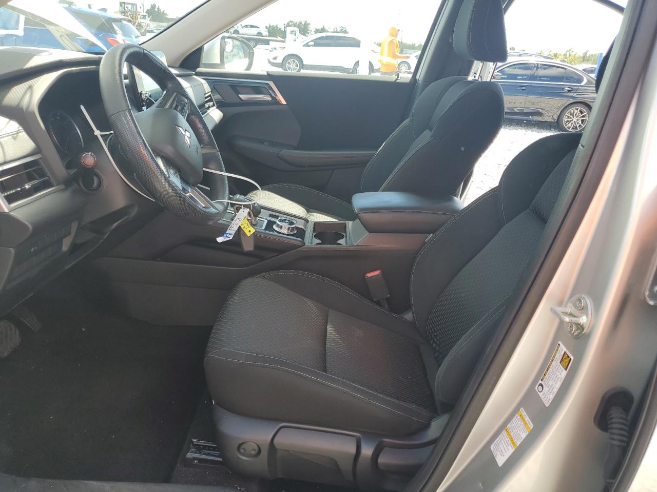 2022 Mitsubishi Outlander Es VIN: JA4J3TA87NZ018056 Lot: 83847825