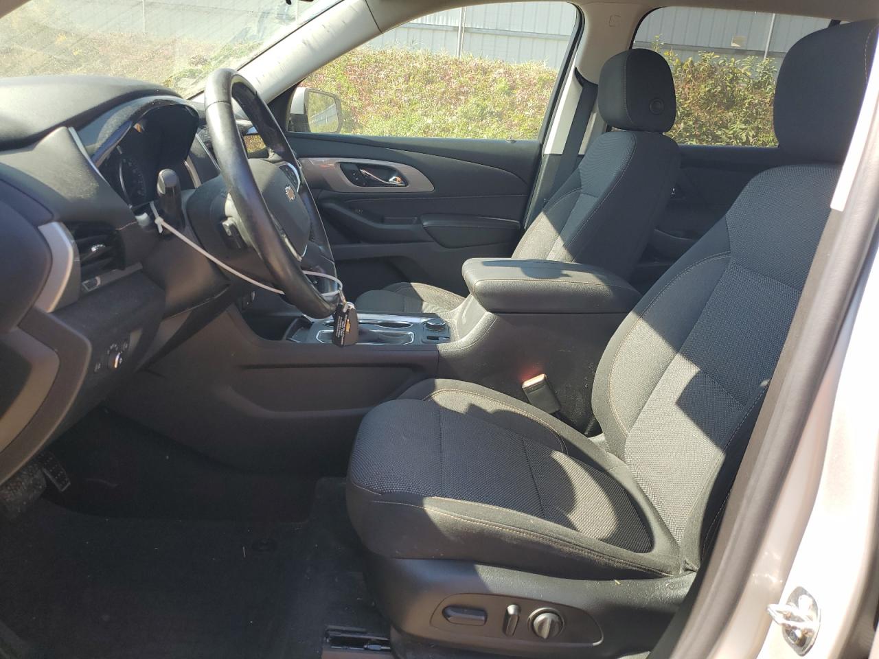 2020 Chevrolet Traverse Lt VIN: 1GNERGKW1LJ233073 Lot: 81937685