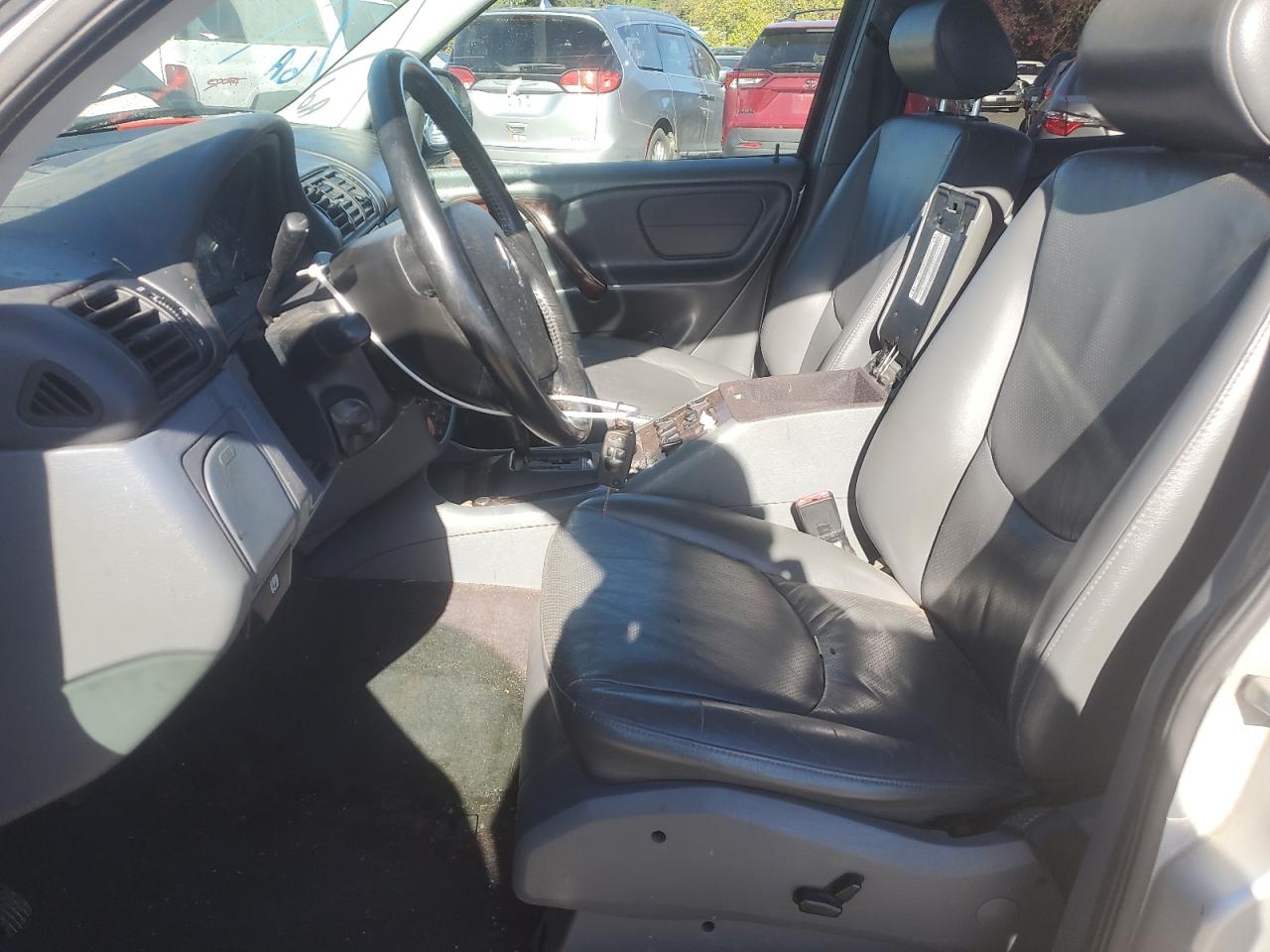 1999 Mercedes-Benz Ml 320 VIN: 4JGAB54E4XA090075 Lot: 84210105