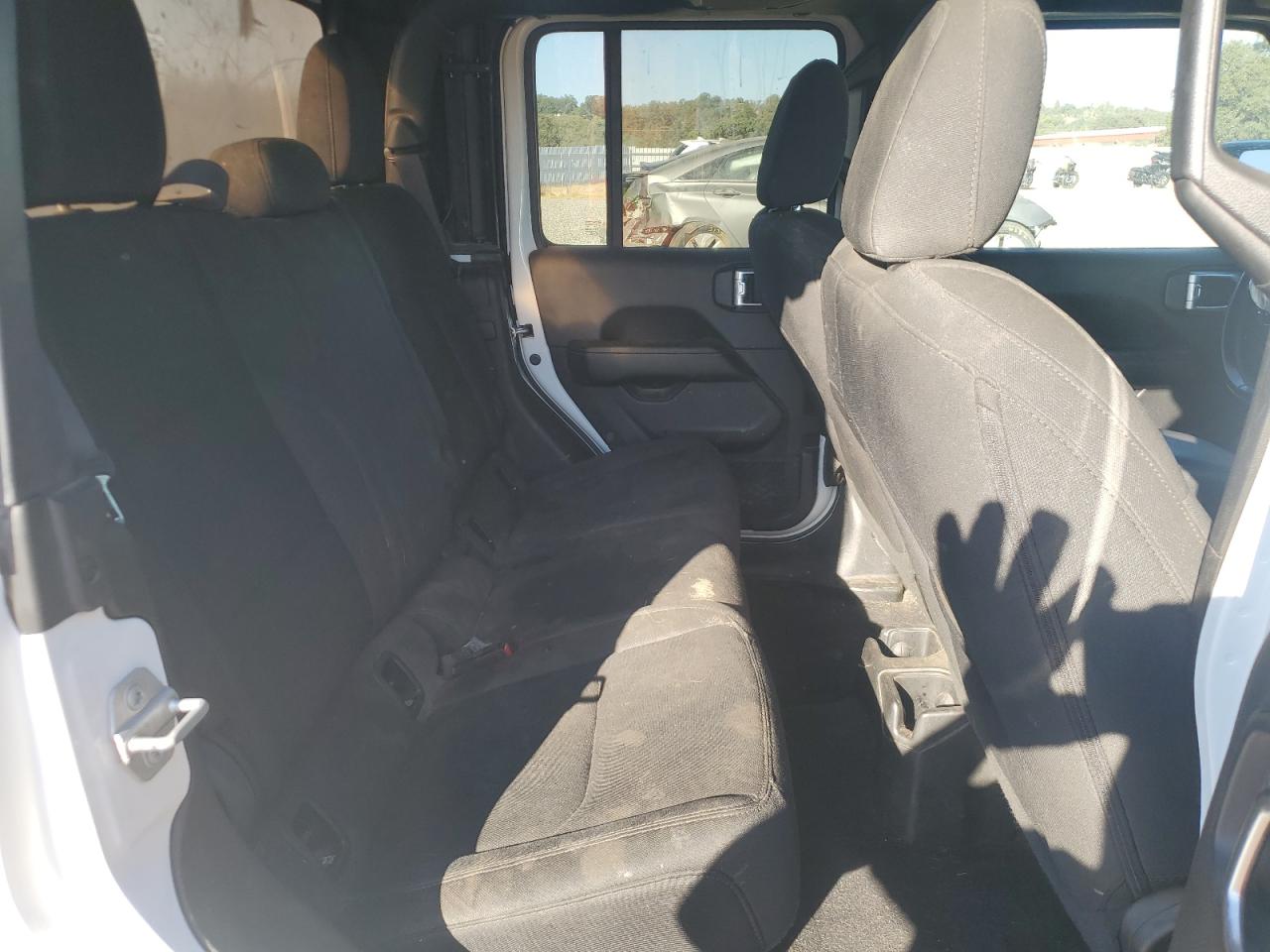 2020 Jeep Gladiator Overland VIN: 1C6HJTFG6LL174655 Lot: 84394565