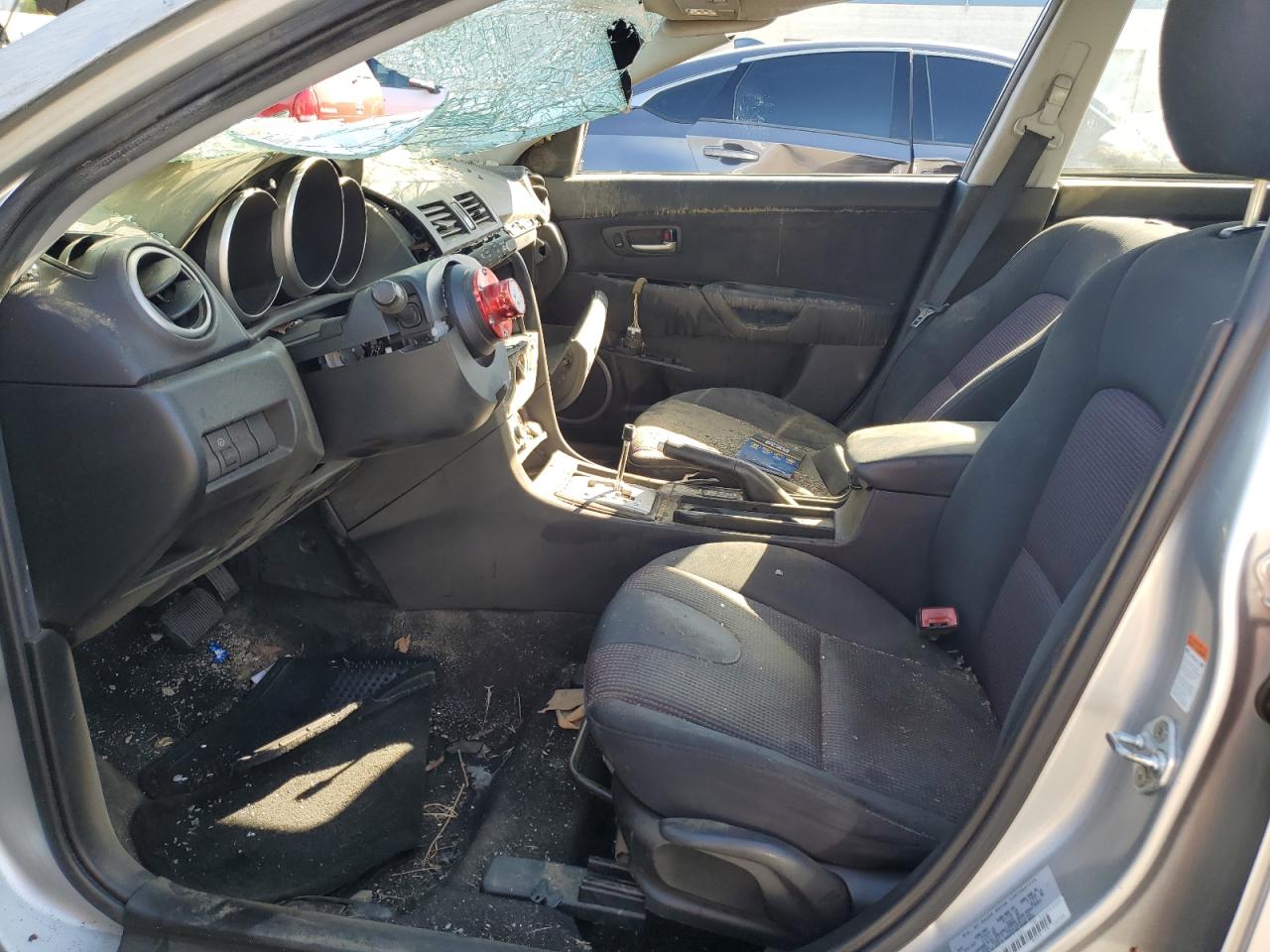 2005 Mazda 3 Hatchback VIN: JM1BK343X51305886 Lot: 82165515