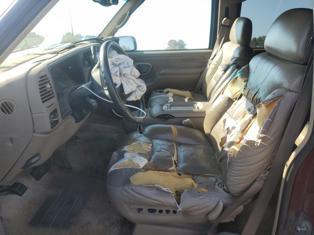 1998 Chevrolet Suburban K1500 VIN: 1GNFK16R6WJ370167 Lot: 81286735