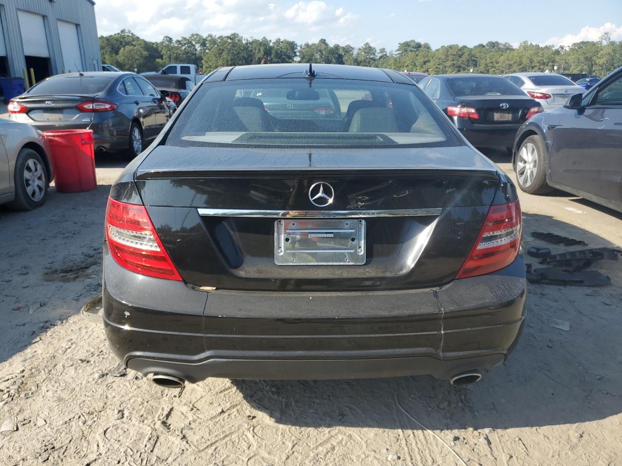 2013 Mercedes-Benz C 350 VIN: WDDGJ5HB6DF943999 Lot: 81544075
