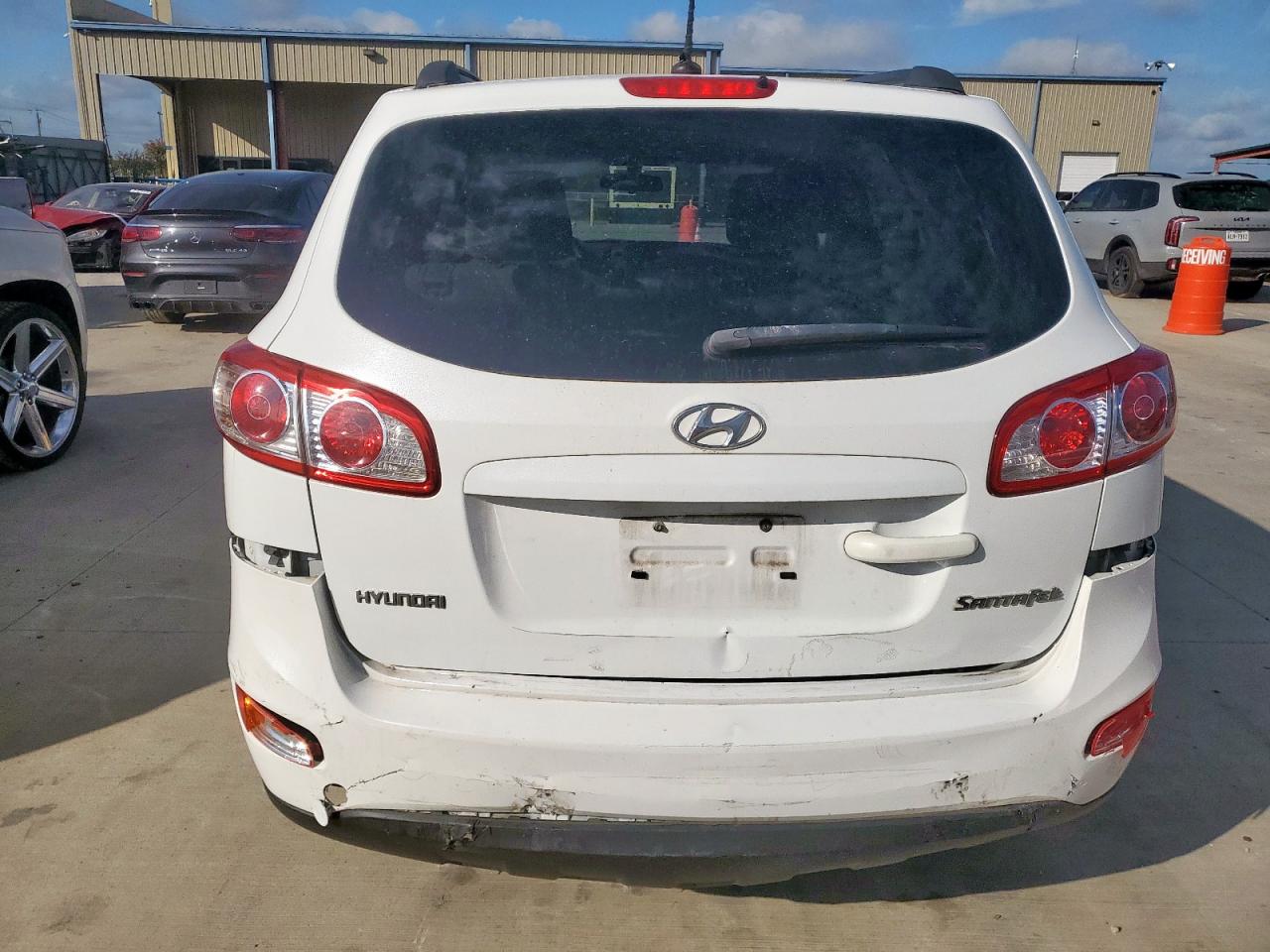 2010 Hyundai Santa Fe Gls VIN: 5NMSG3AB8AH392717 Lot: 81711175