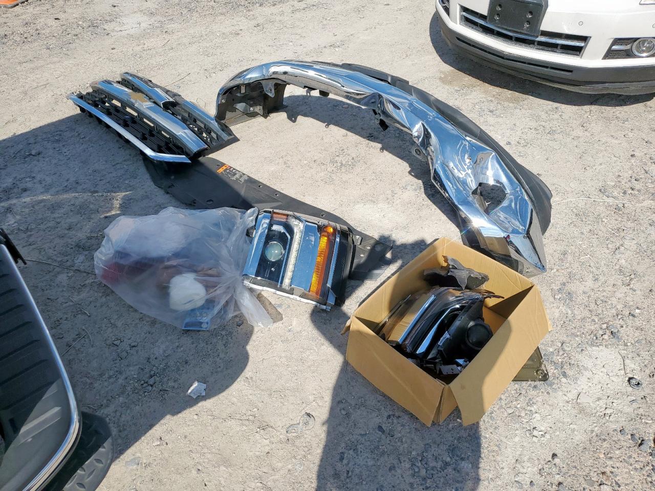 2018 Chevrolet Silverado C1500 Lt VIN: 3GCPCREC0JG325466 Lot: 84241875