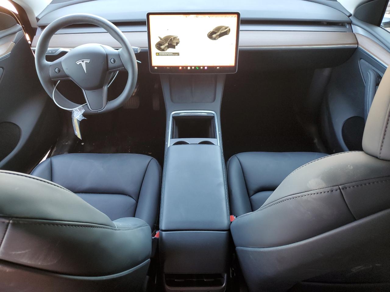 2024 Tesla Model Y VIN: 7SAYGDED1RF198302 Lot: 83856115