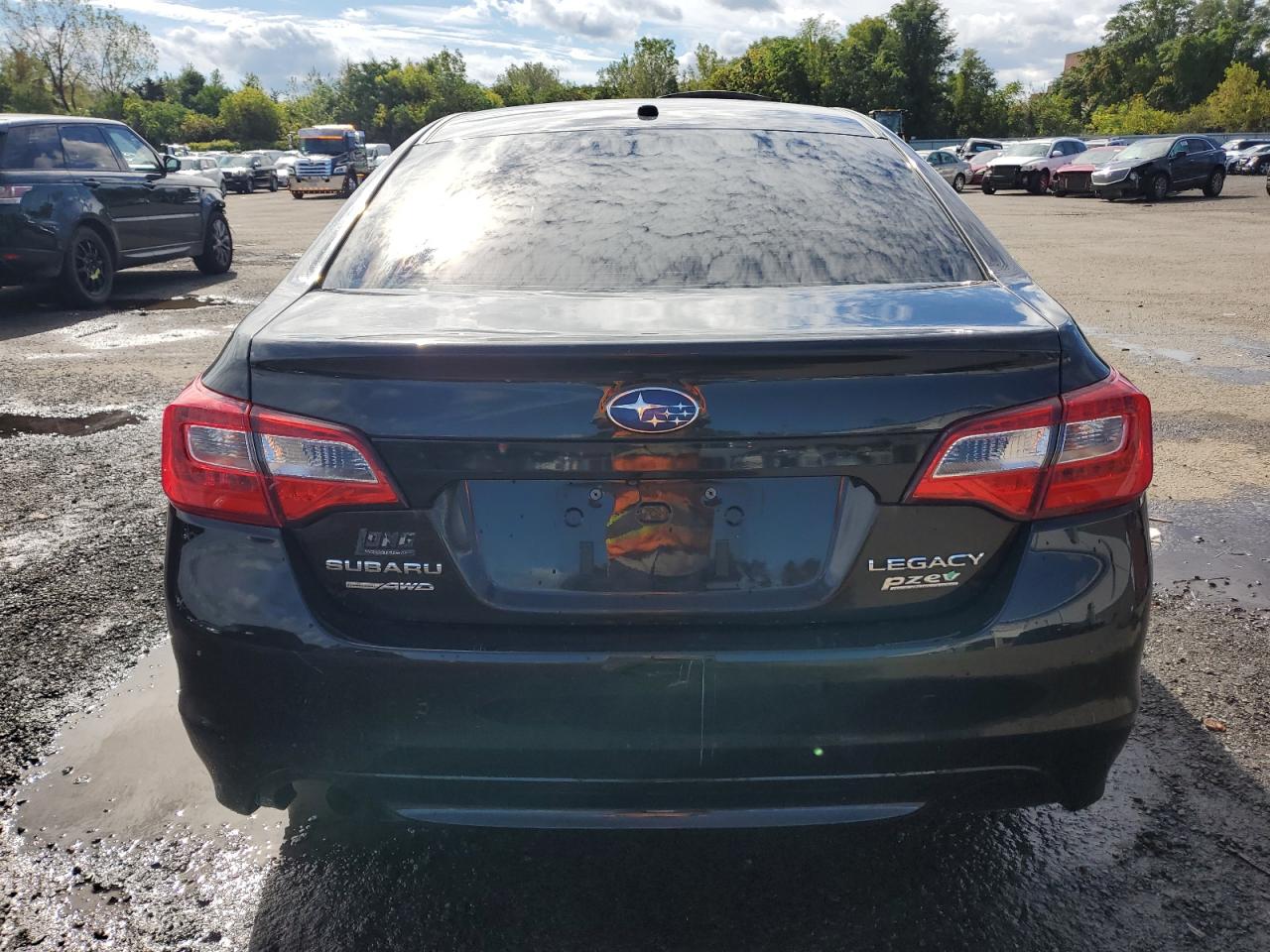 2015 Subaru Legacy 2.5I Premium VIN: 4S3BNAC63F3063133 Lot: 80211415