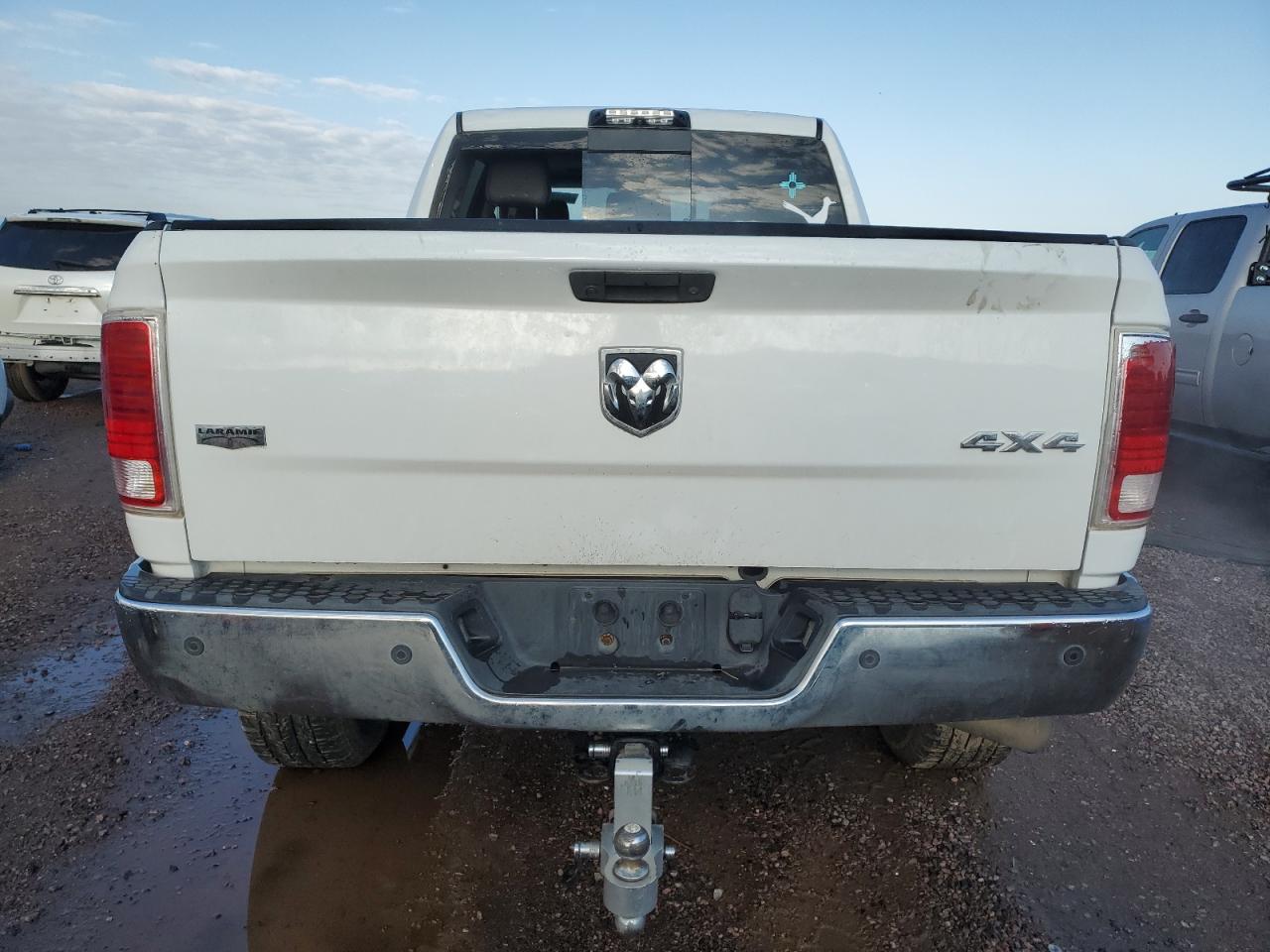2015 Ram 2500 Laramie VIN: 3C6UR5NJXFG682080 Lot: 68319395