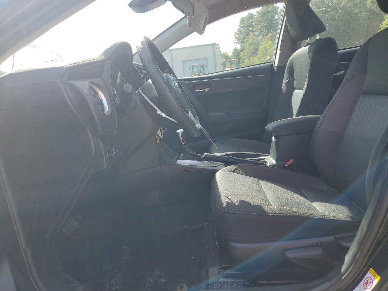 2017 Toyota Corolla L VIN: 2T1BURHE0HC871824 Lot: 81282265