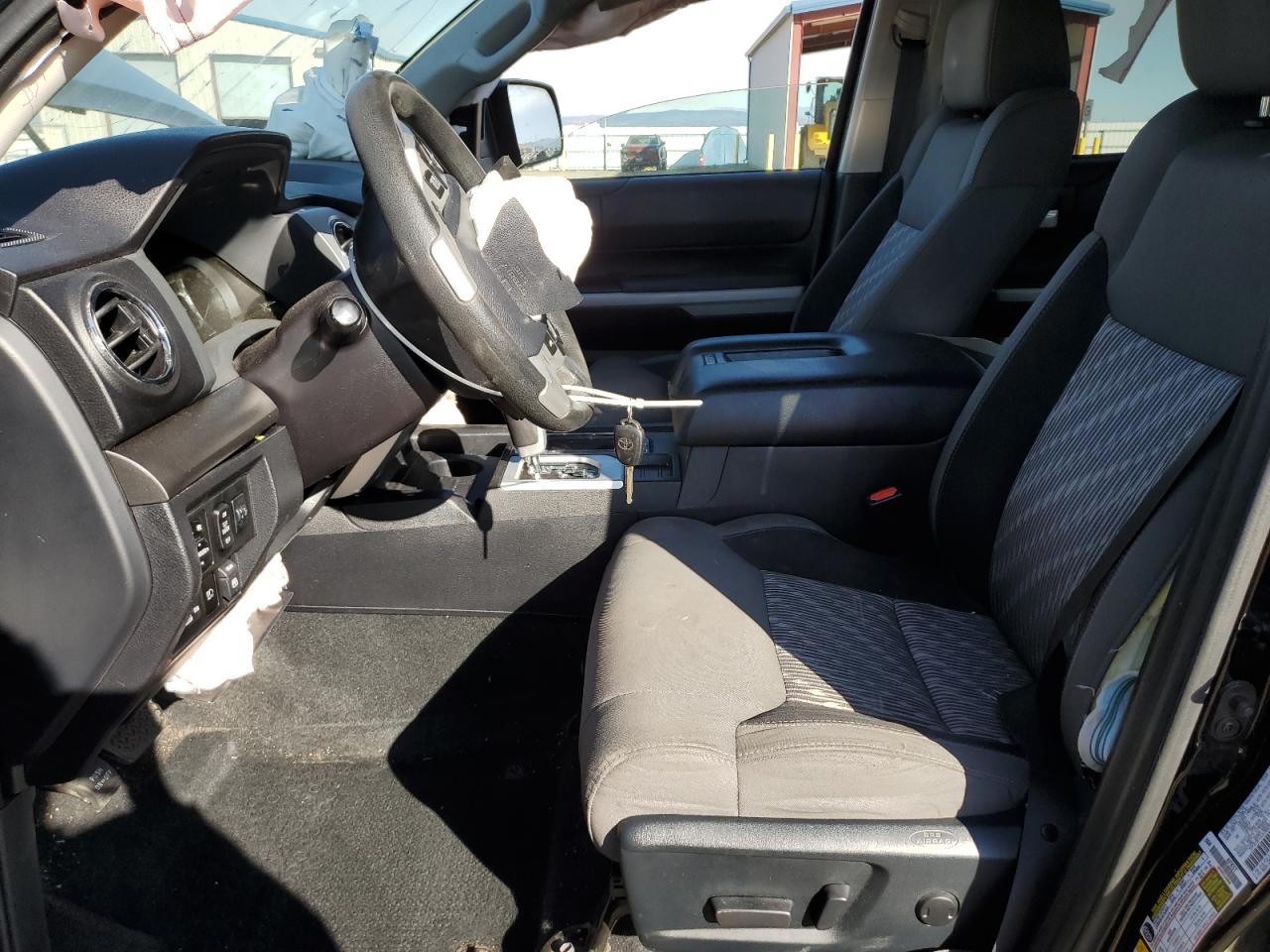 2018 Toyota Tundra Crewmax Sr5 VIN: 5TFDY5F13JX700255 Lot: 82141495