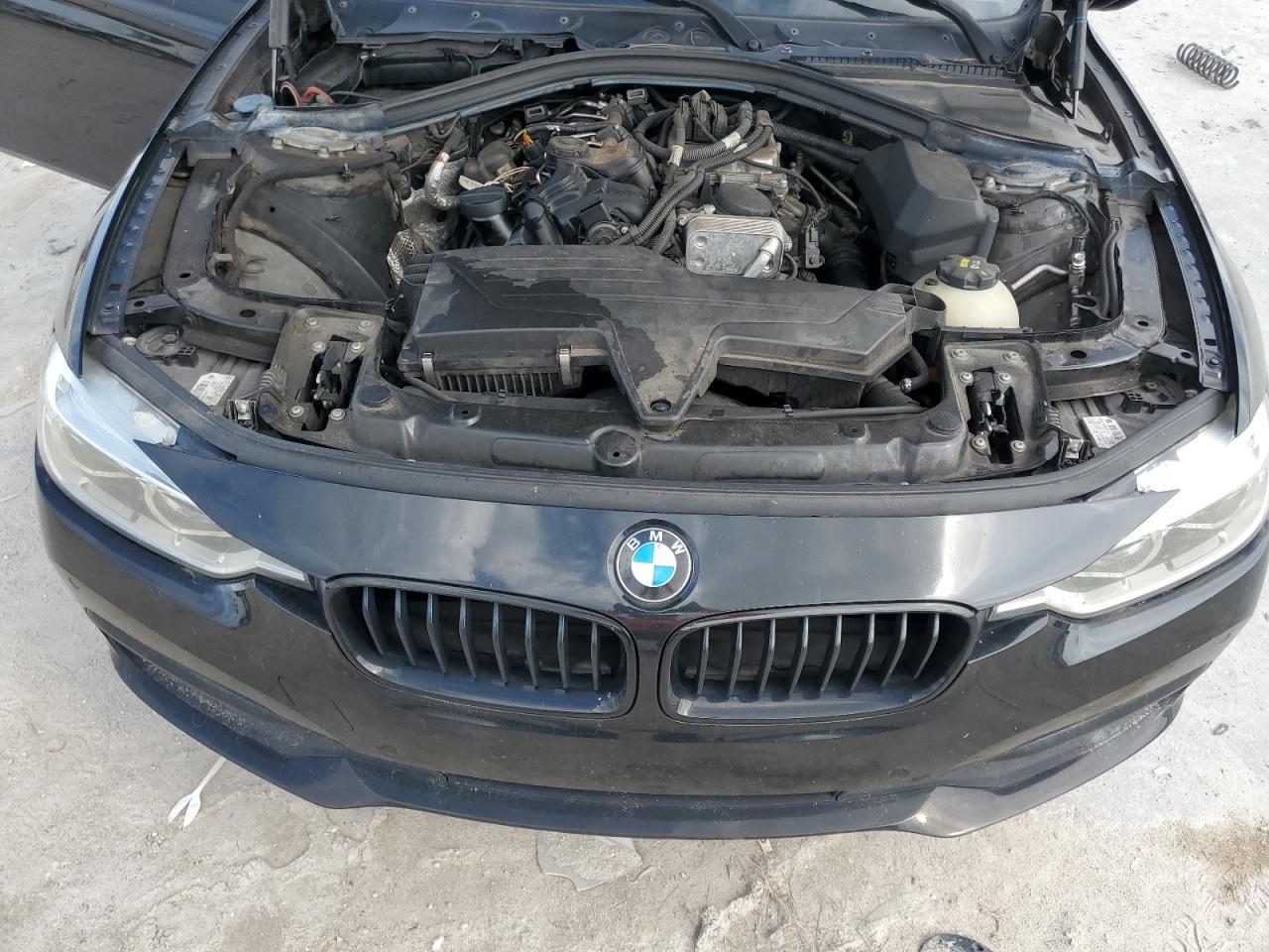 2017 BMW 320 I VIN: WBA8E1G30HNU17155 Lot: 82044325