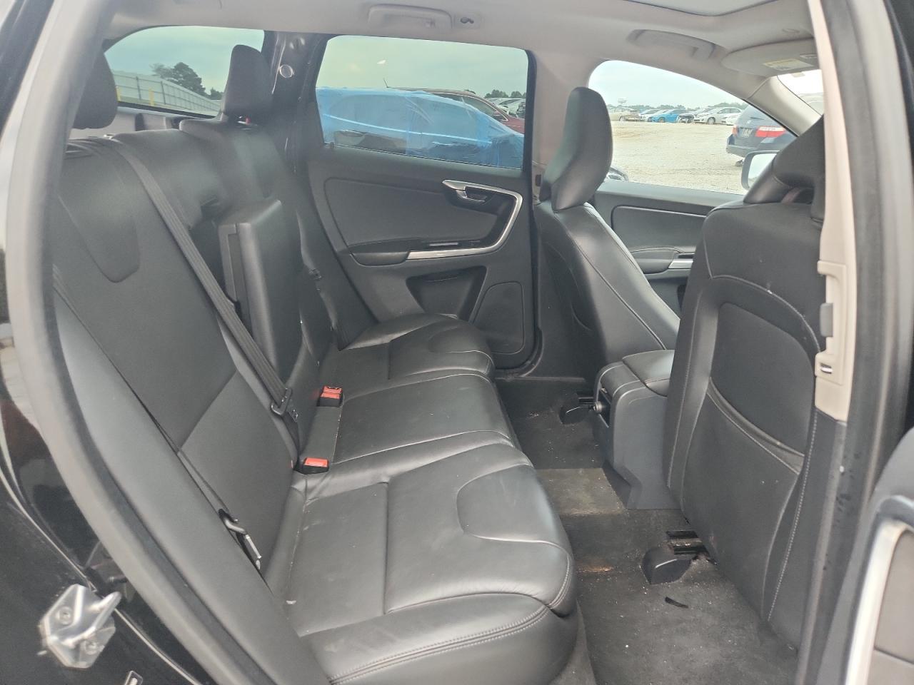 2015 Volvo Xc60 T5 Premier VIN: YV440MDK5F2740660 Lot: 81226585
